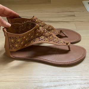 Francesca’s sandals size 8